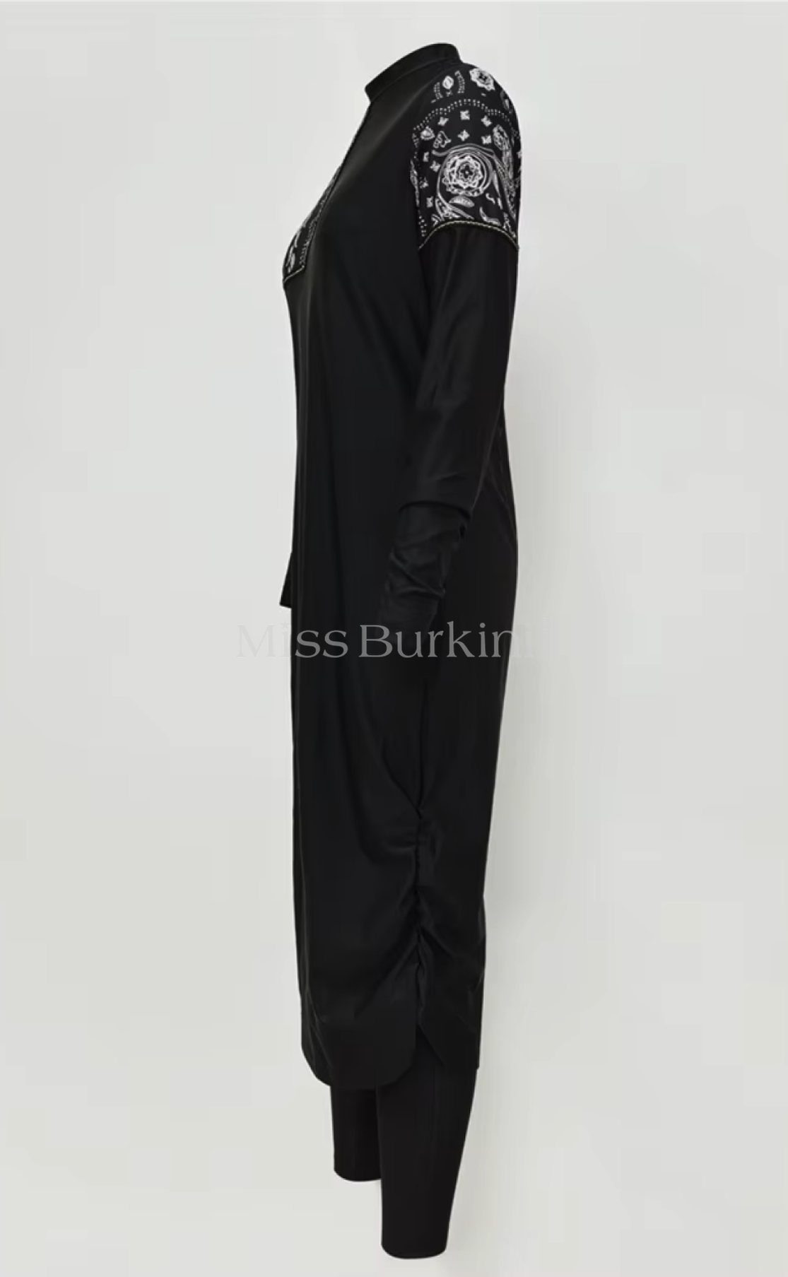 Burkini femme voilée Jasmina noir motifs blancs