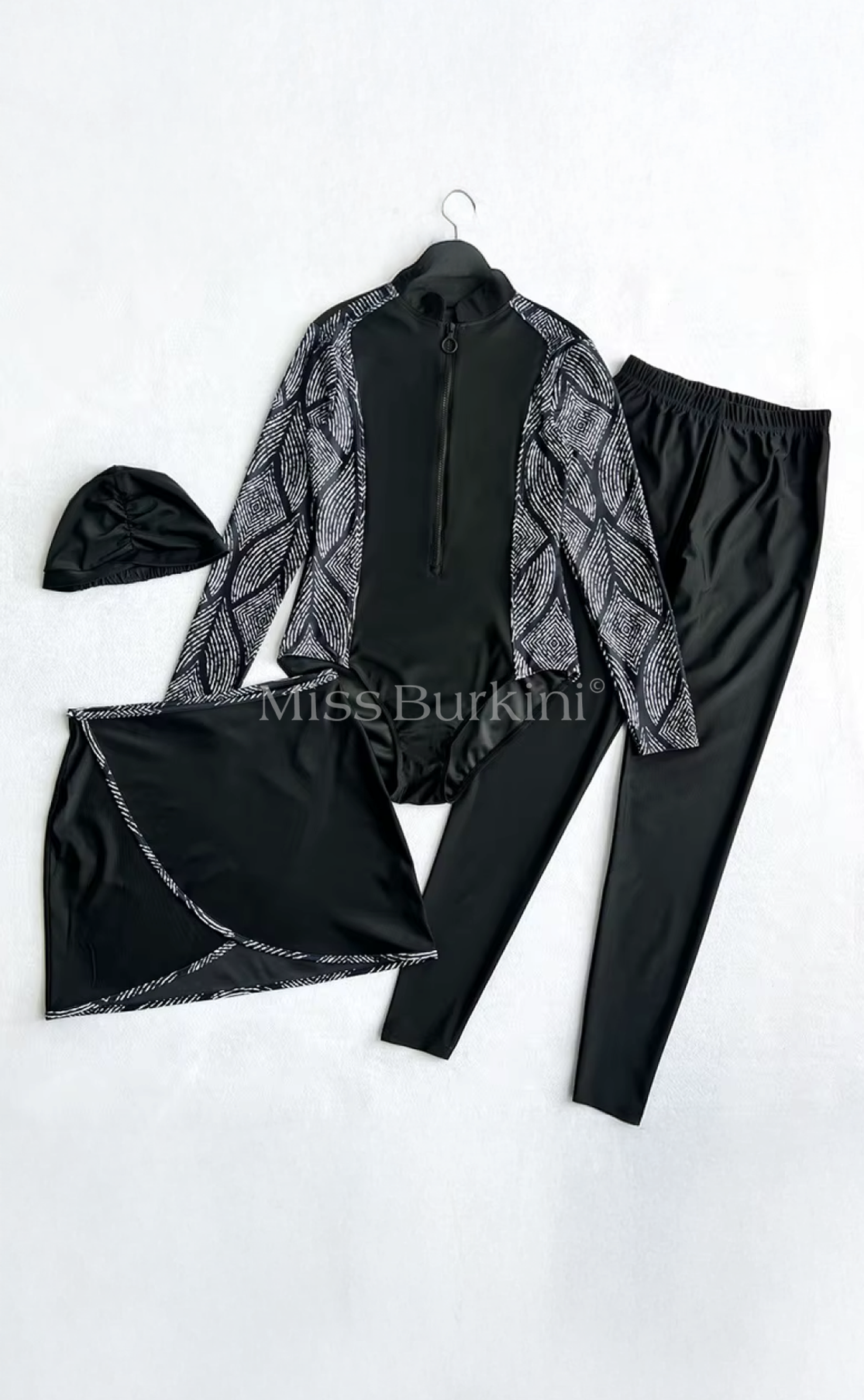 Burkini long Malaga noir et blanc
